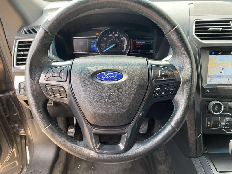 Ford Explorer XLT 4WD 2017