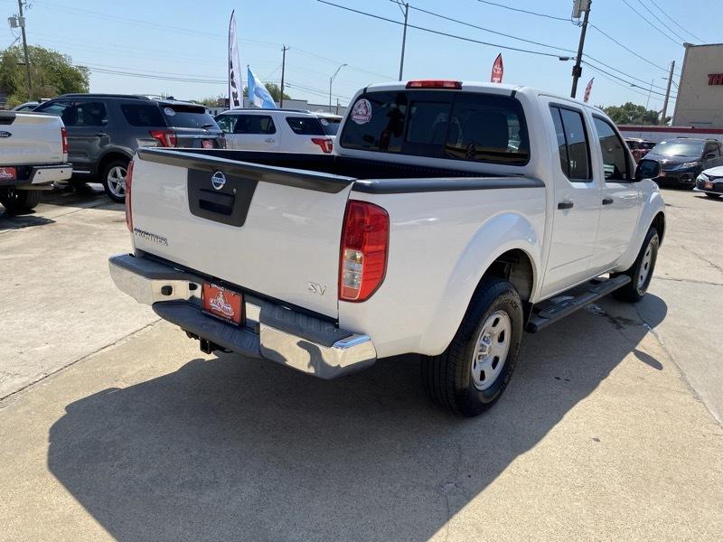 Nissan Frontier 2WD Crew Cab SWB Auto Desert Runner 2016