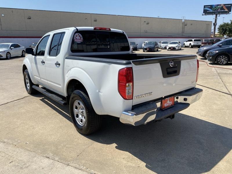 Nissan Frontier 2WD Crew Cab SWB Auto Desert Runner 2016