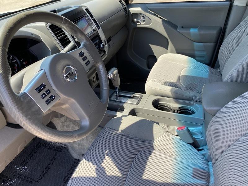 Nissan Frontier 2WD Crew Cab SWB Auto Desert Runner 2016
