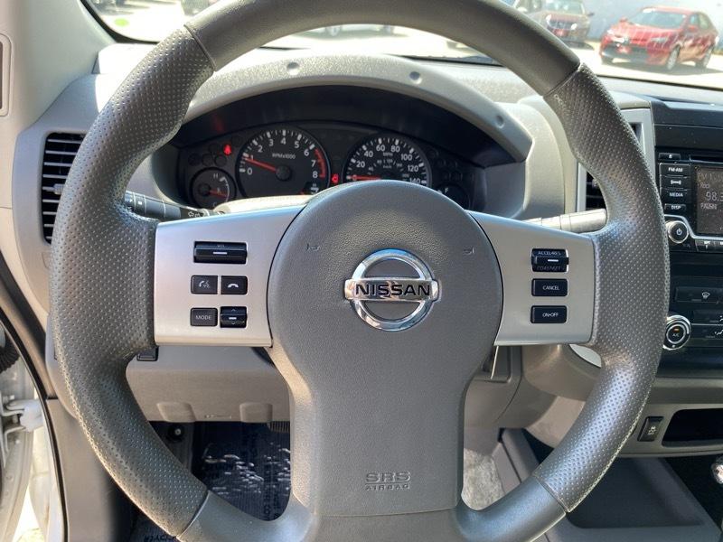 Nissan Frontier 2WD Crew Cab SWB Auto Desert Runner 2016