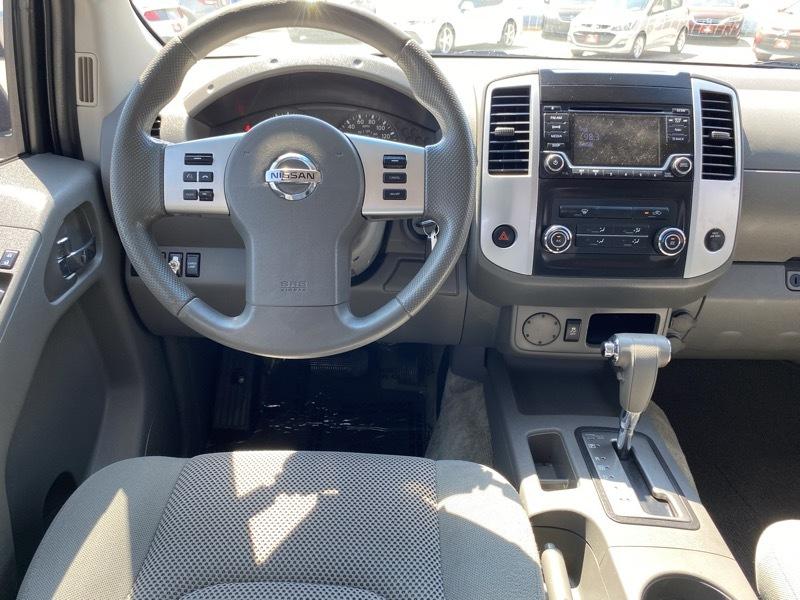 Nissan Frontier 2WD Crew Cab SWB Auto Desert Runner 2016