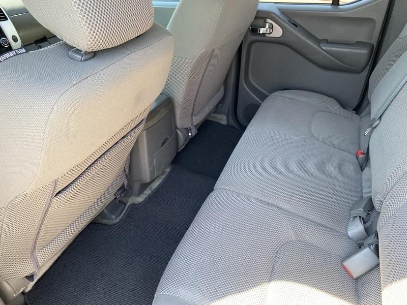 Nissan Frontier 2WD Crew Cab SWB Auto Desert Runner 2016