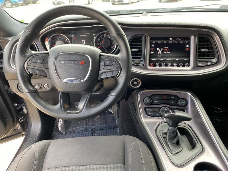 Dodge Challenger SXT Coupe 2017