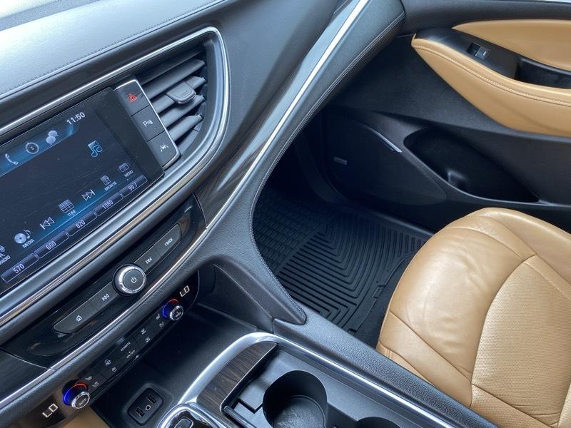 Buick Enclave FWD 4dr Premium 2018