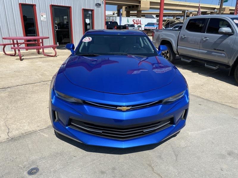 Chevrolet Camaro 2dr Cpe 1LT 2018