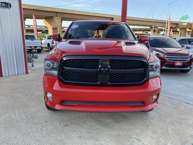 RAM 1500 Night 4x2 Crew Cab 5'7" Box *Ltd Avail* 2018
