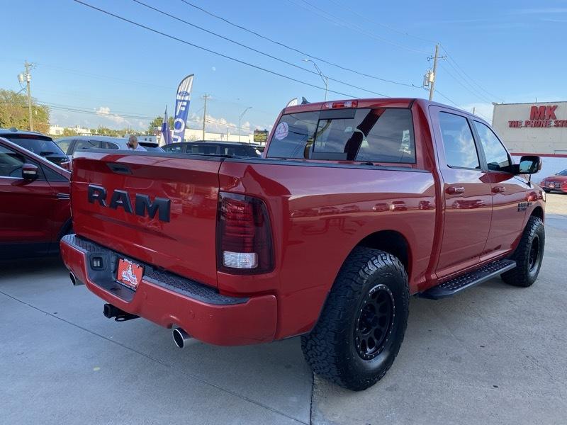 RAM 1500 Night 4x2 Crew Cab 5'7" Box *Ltd Avail* 2018