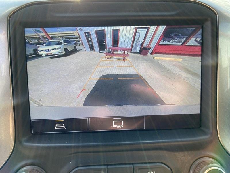 Chevrolet Silverado 1500 2WD Crew Cab 147" LT 2021