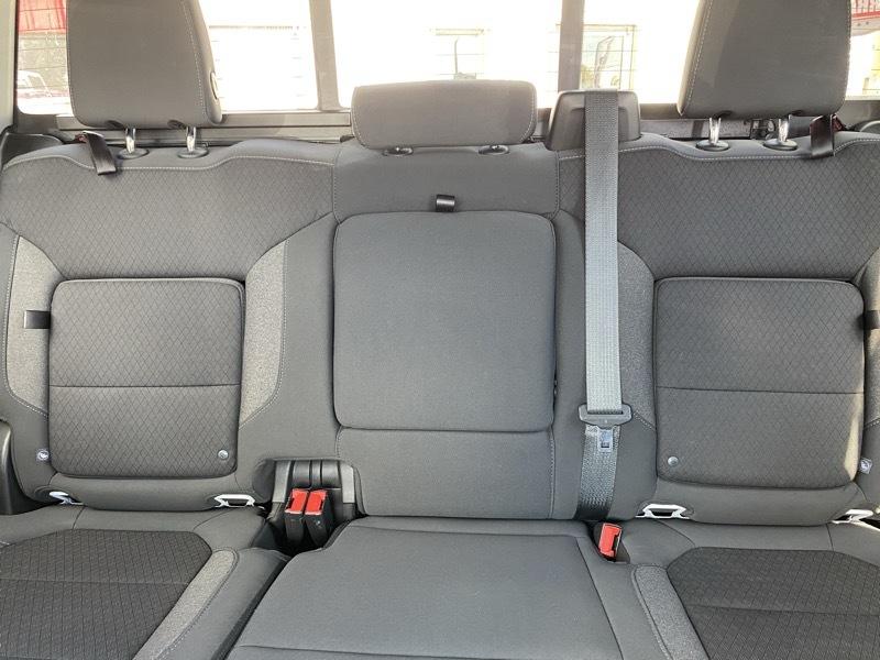 Chevrolet Silverado 1500 2WD Crew Cab 147" LT 2021