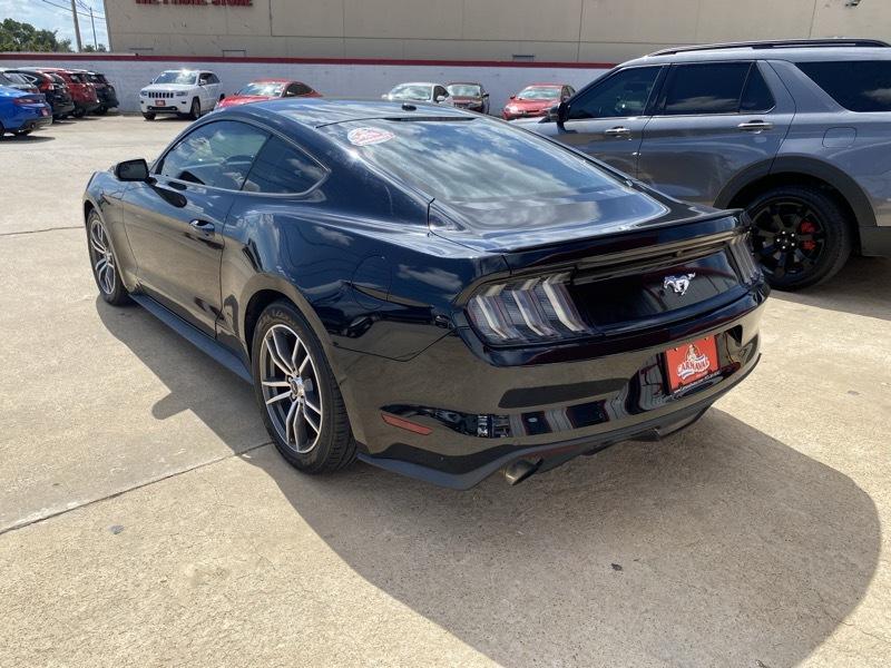 Ford Mustang 2dr Fastback EcoBoost 2015