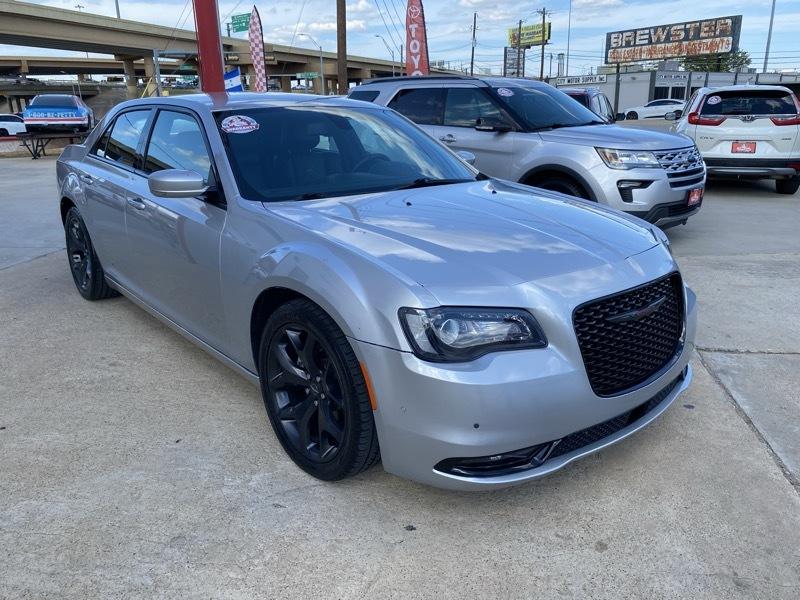 Chrysler 300 300S RWD 2021