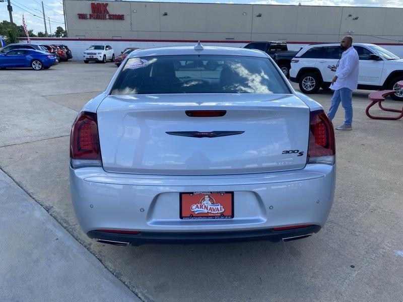 Chrysler 300 300S RWD 2021