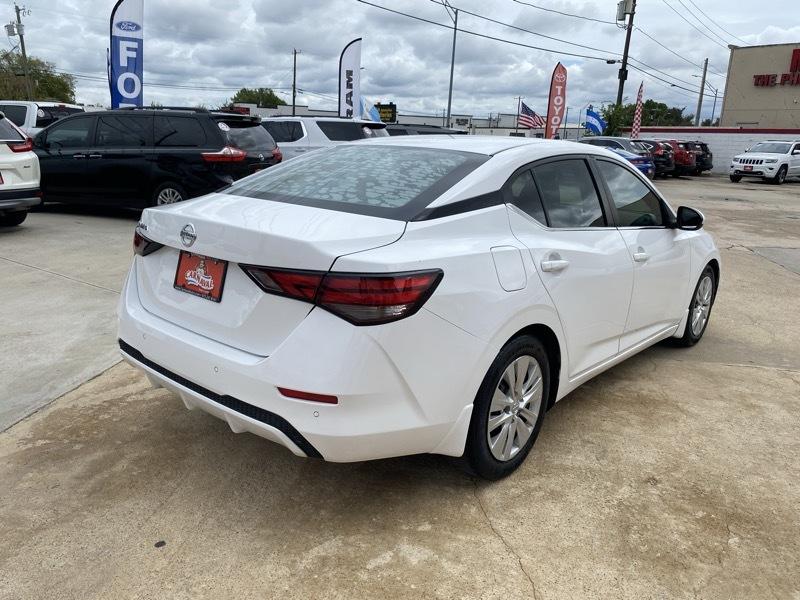 Nissan Sentra S CVT 2020