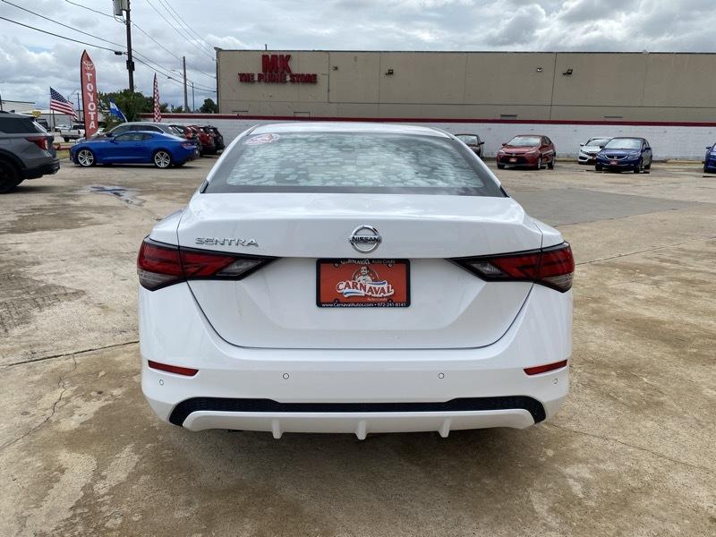 Nissan Sentra S CVT 2020