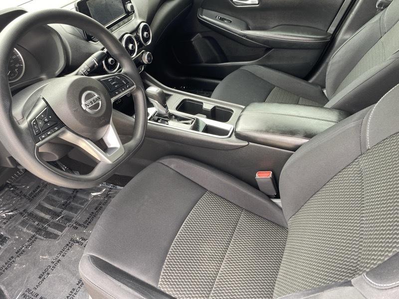Nissan Sentra S CVT 2020
