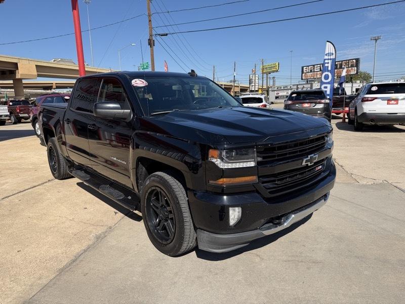 Chevrolet Silverado 1500 4WD Crew Cab 143.5" LT w/2LT 2018
