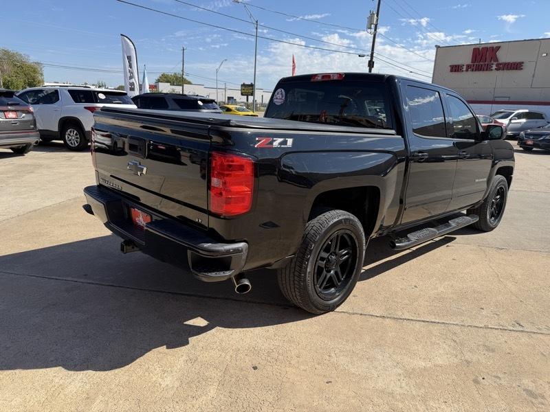 Chevrolet Silverado 1500 4WD Crew Cab 143.5" LT w/2LT 2018