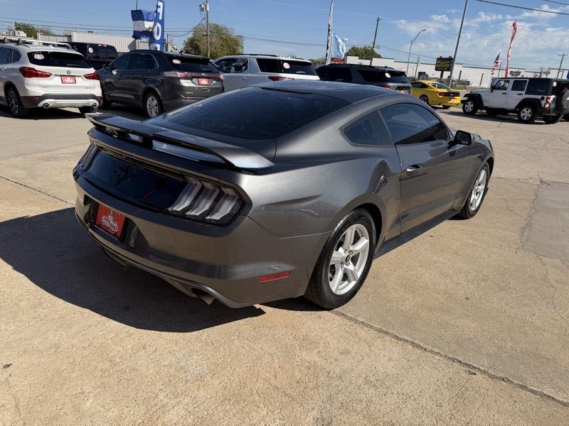Ford Mustang V6 Fastback 2017
