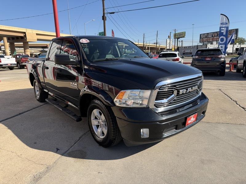RAM 1500 Tradesman 4x2 Quad Cab 6'4" Box 2018