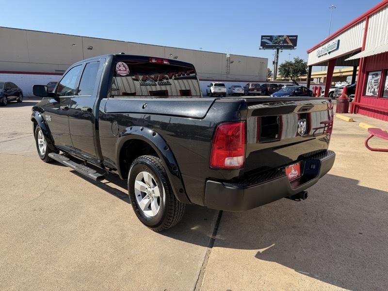 RAM 1500 Tradesman 4x2 Quad Cab 6'4" Box 2018