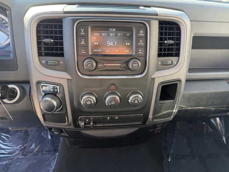 RAM 1500 Tradesman 4x2 Quad Cab 6'4" Box 2018