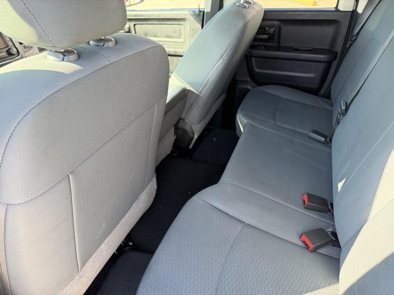 RAM 1500 Tradesman 4x2 Quad Cab 6'4" Box 2018