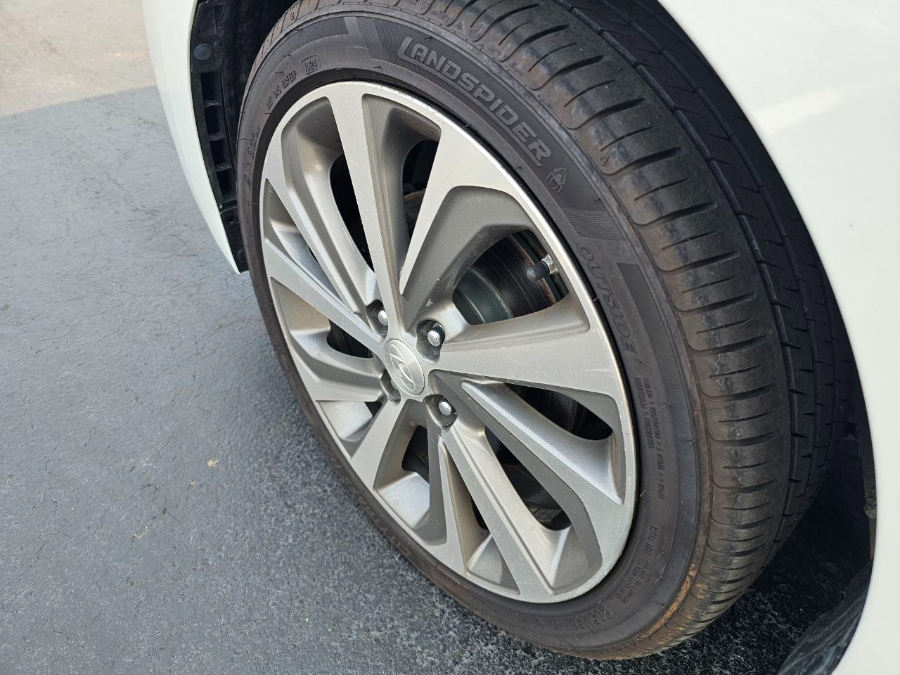 Hyundai Accent Limited 4-Door 2020 Hyundai Accent Limited 4-Door 2020