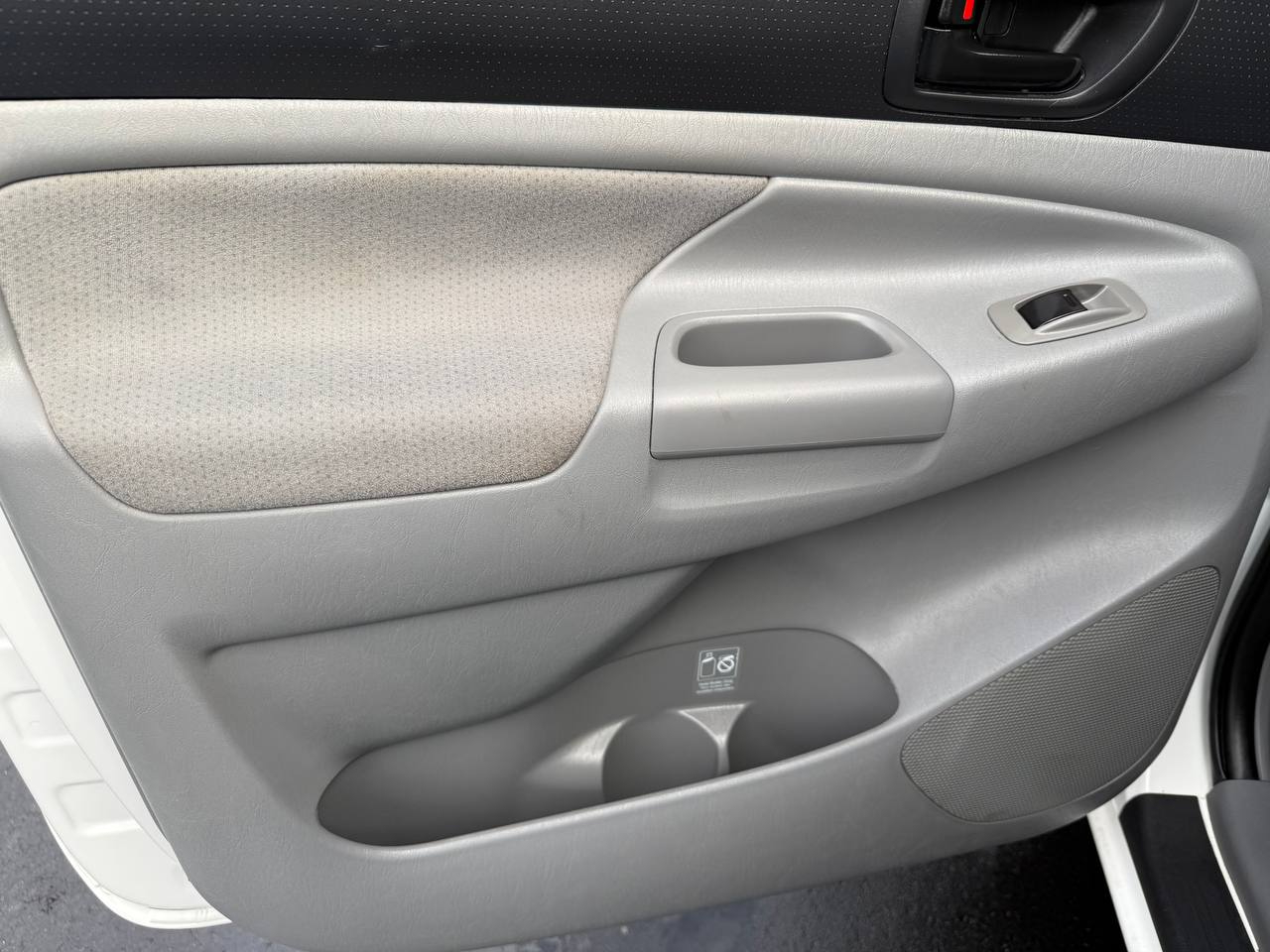 Toyota Tacoma PreRunner Double Cab Auto 2WD 2011 Toyota Tacoma PreRunner Double Cab Auto 2WD 2011