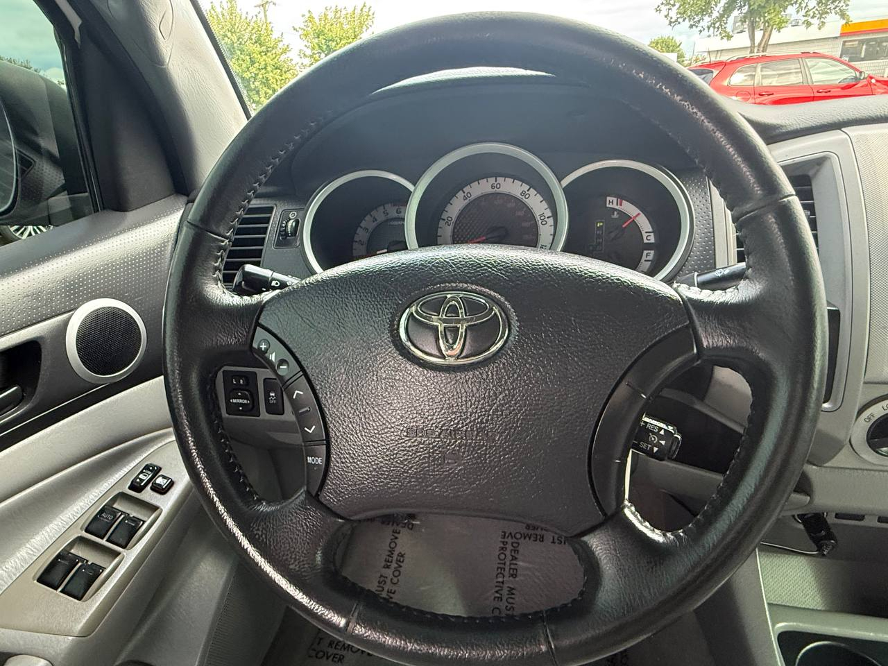 Toyota Tacoma PreRunner Double Cab Auto 2WD 2011 Toyota Tacoma PreRunner Double Cab Auto 2WD 2011