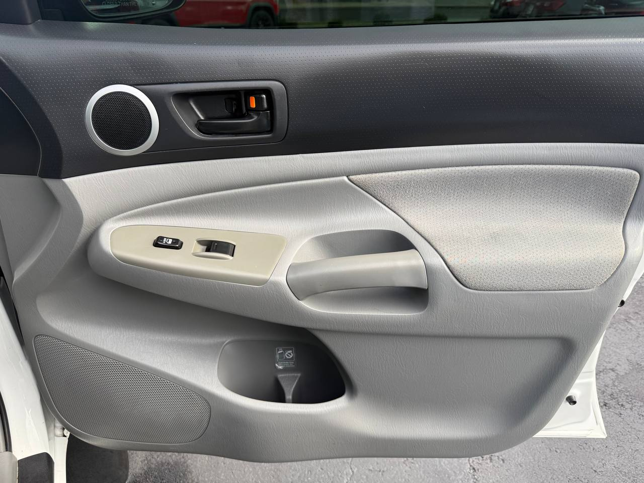 Toyota Tacoma PreRunner Double Cab Auto 2WD 2011 Toyota Tacoma PreRunner Double Cab Auto 2WD 2011