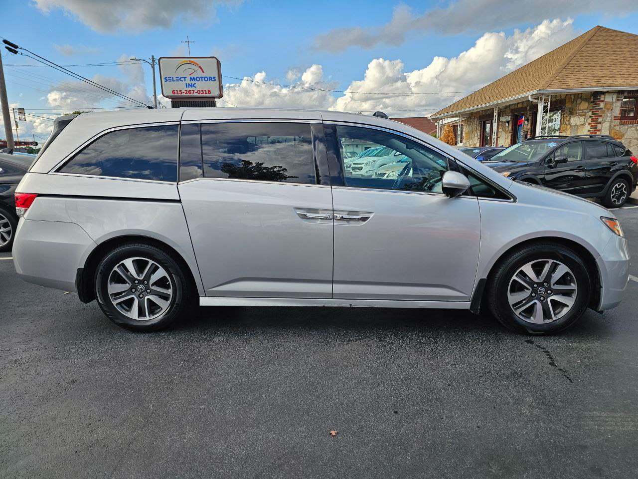 2015 Honda Odyssey Touring photo 6
