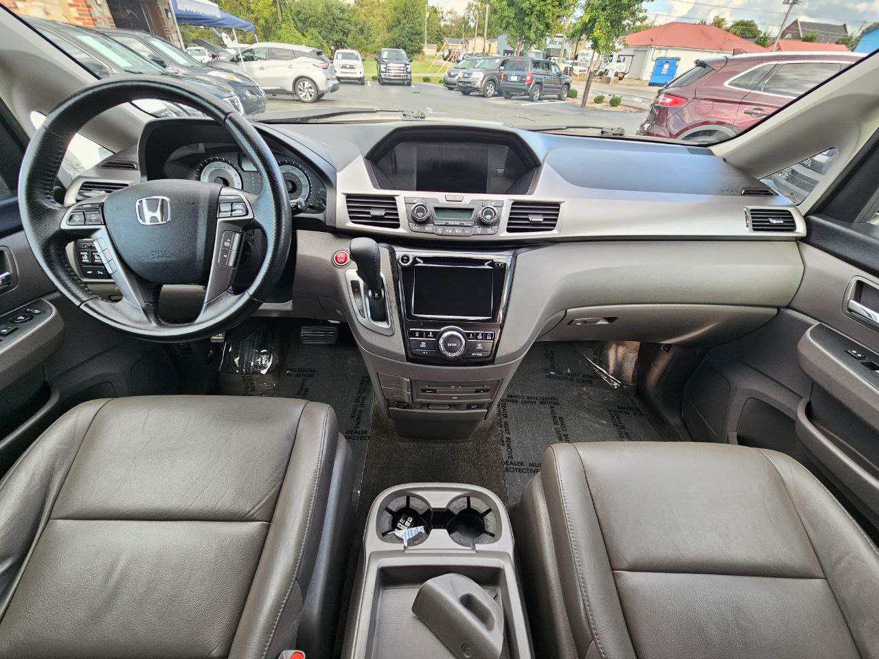 2015 Honda Odyssey Touring photo 20