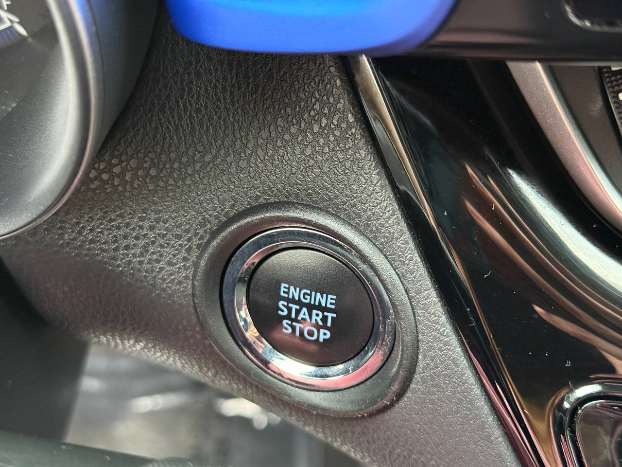 Toyota C-HR XLE 2020