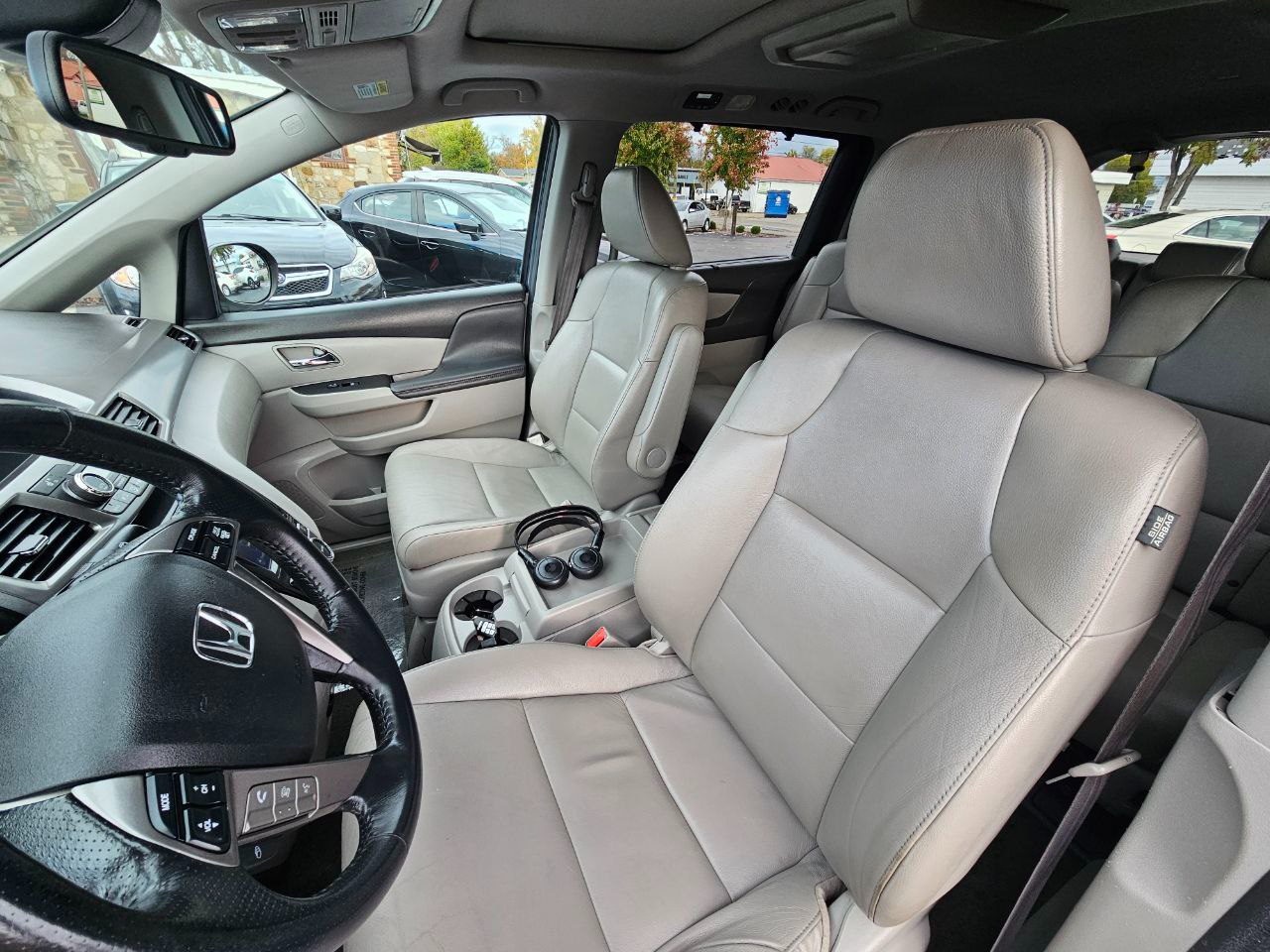 Honda Odyssey EX-L w/Rear Entertainment 2016 Honda Odyssey EX-L w/Rear Entertainment 2016