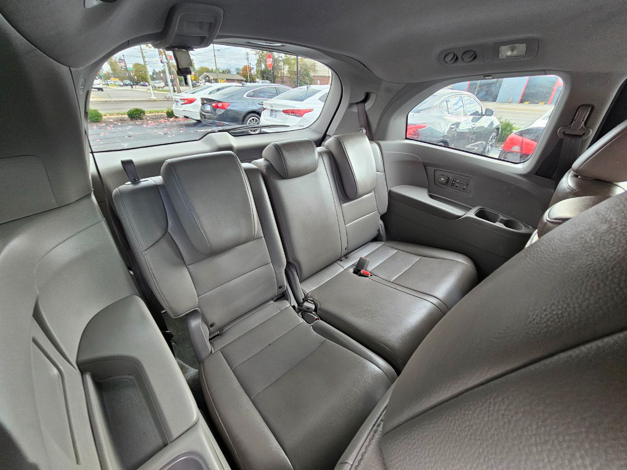 Honda Odyssey EX-L w/Rear Entertainment 2016 Honda Odyssey EX-L w/Rear Entertainment 2016