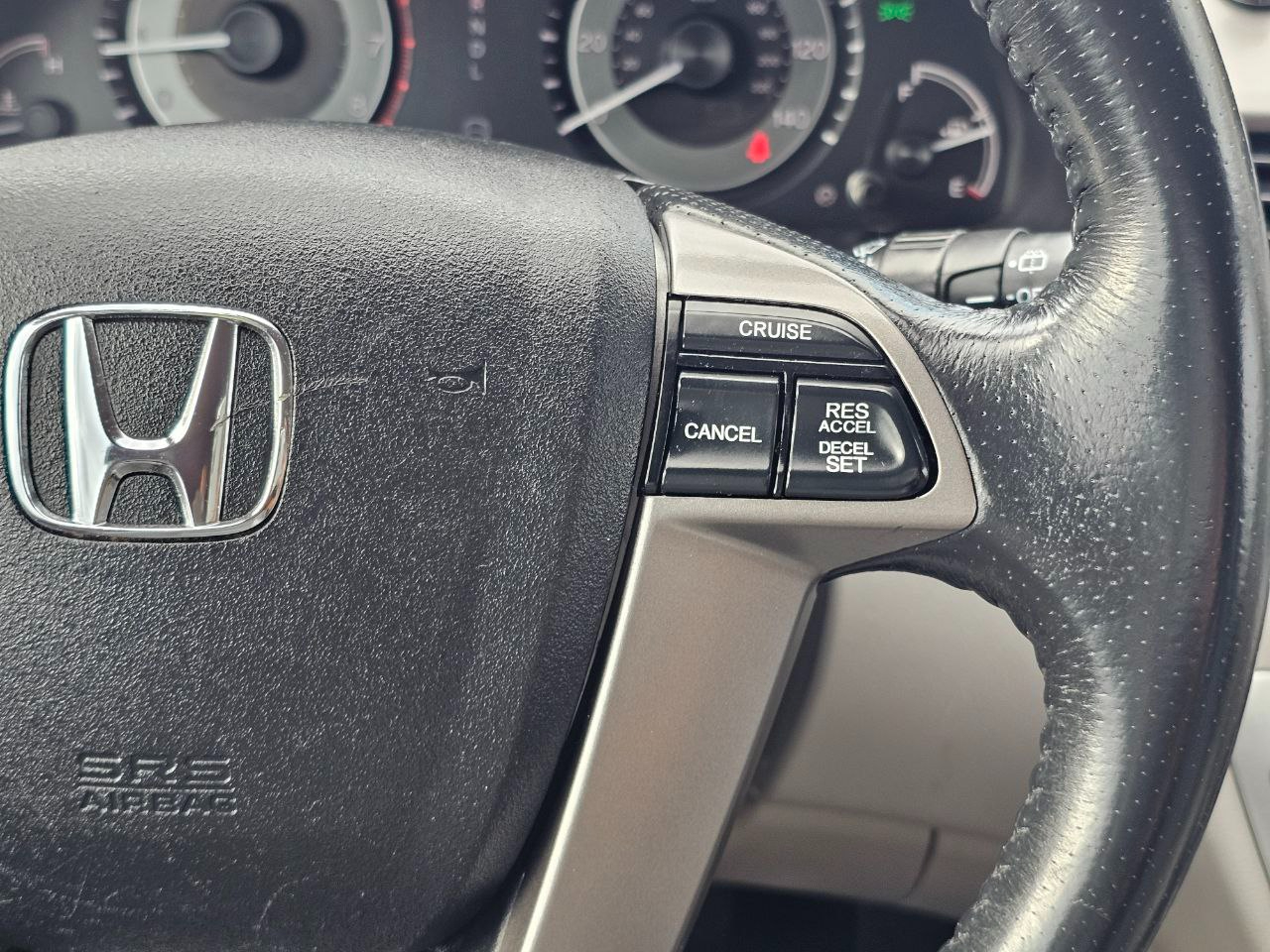 Honda Odyssey EX-L w/Rear Entertainment 2016 Honda Odyssey EX-L w/Rear Entertainment 2016