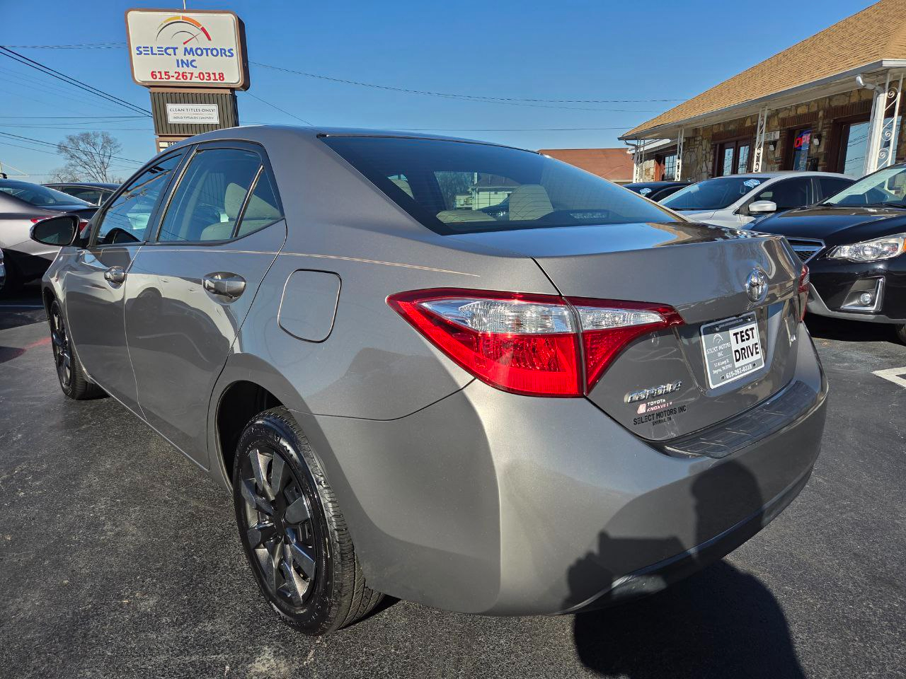 2014 Toyota Corolla LE photo 4