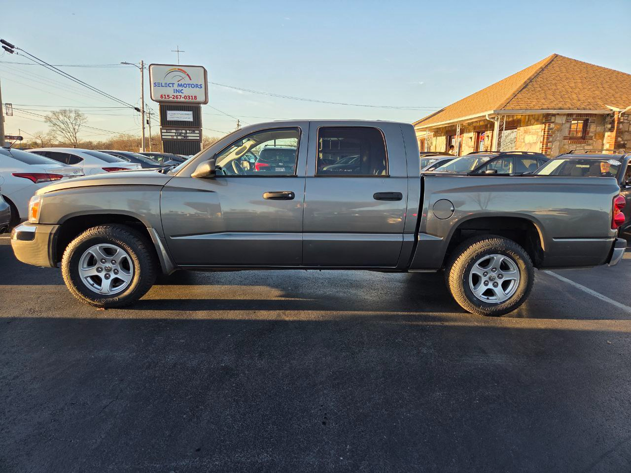 Dodge Dakota SLT Quad Cab 2WD 2005