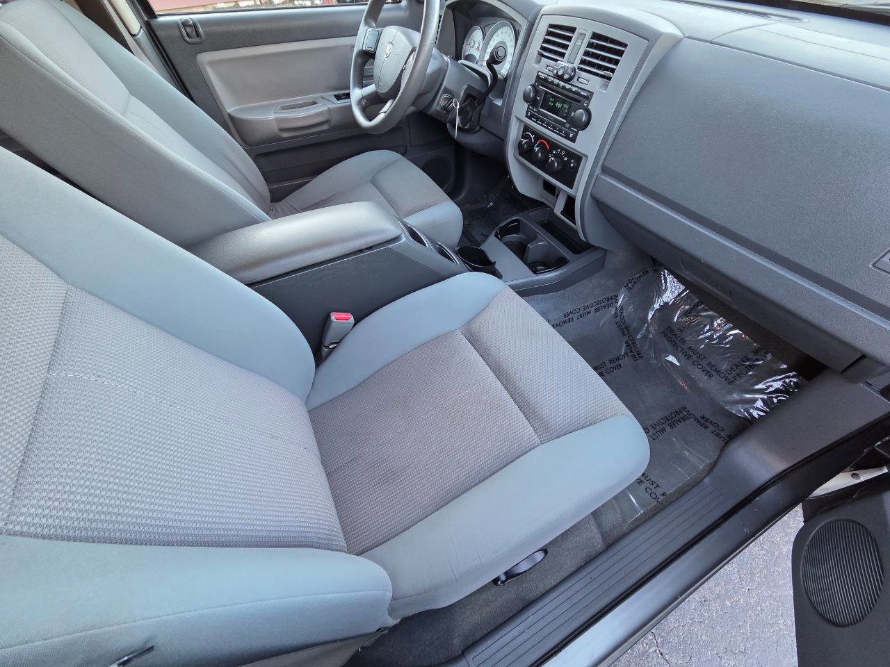 Dodge Dakota SLT Quad Cab 2WD 2005