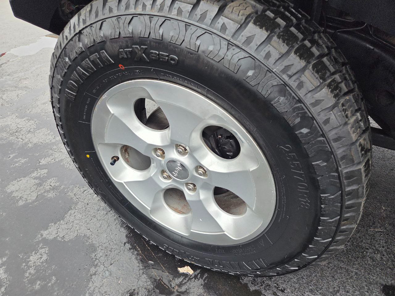 Jeep Wrangler Unlimited Sahara 4WD 2013