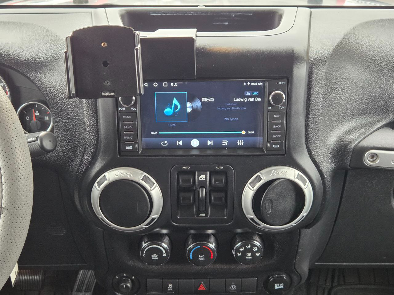 Jeep Wrangler Unlimited Sahara 4WD 2013