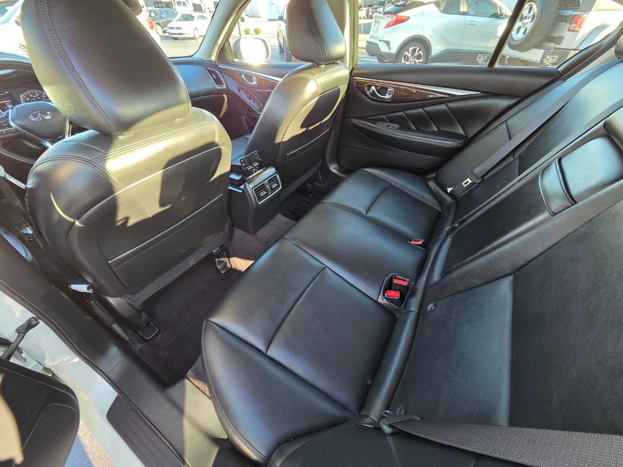 Infiniti Q50 3.0t LUXE 2019