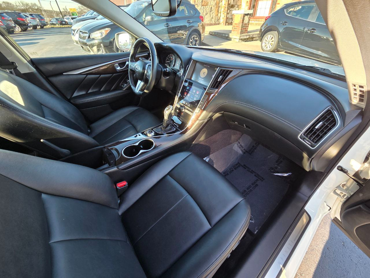 Infiniti Q50 3.0t LUXE 2019