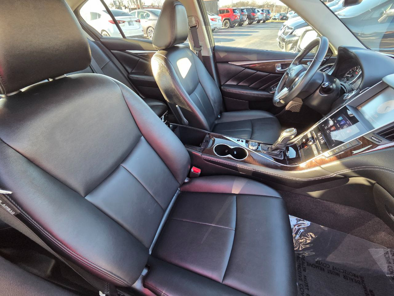 Infiniti Q50 3.0t LUXE 2019