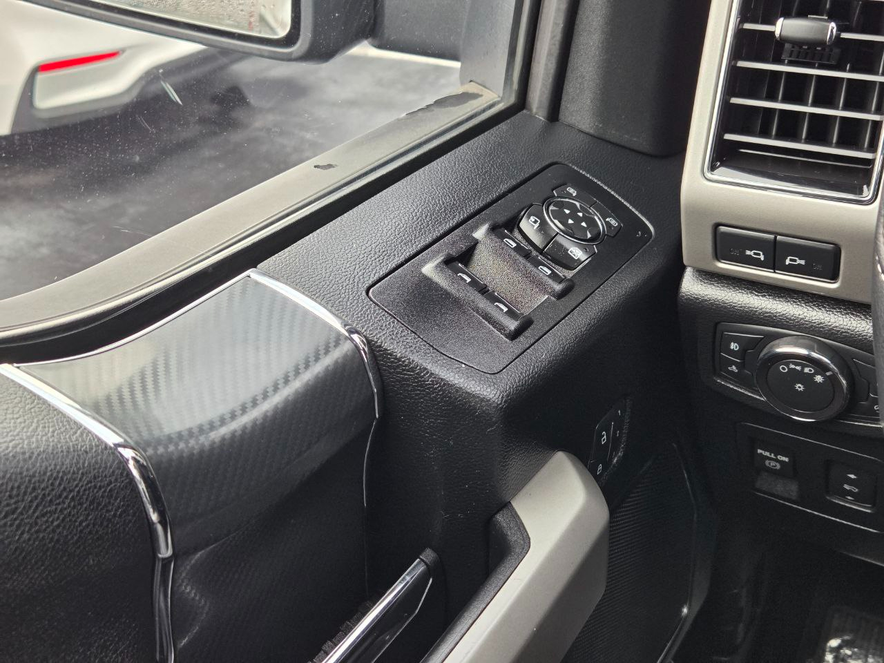 Ford F-150 Lariat SuperCrew 5.5-ft. Bed 4WD 2018