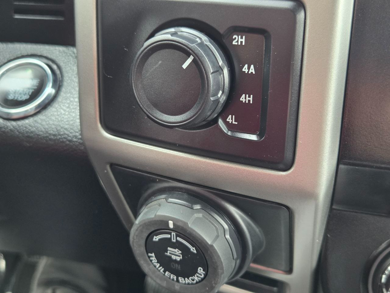 Ford F-150 Lariat SuperCrew 5.5-ft. Bed 4WD 2018