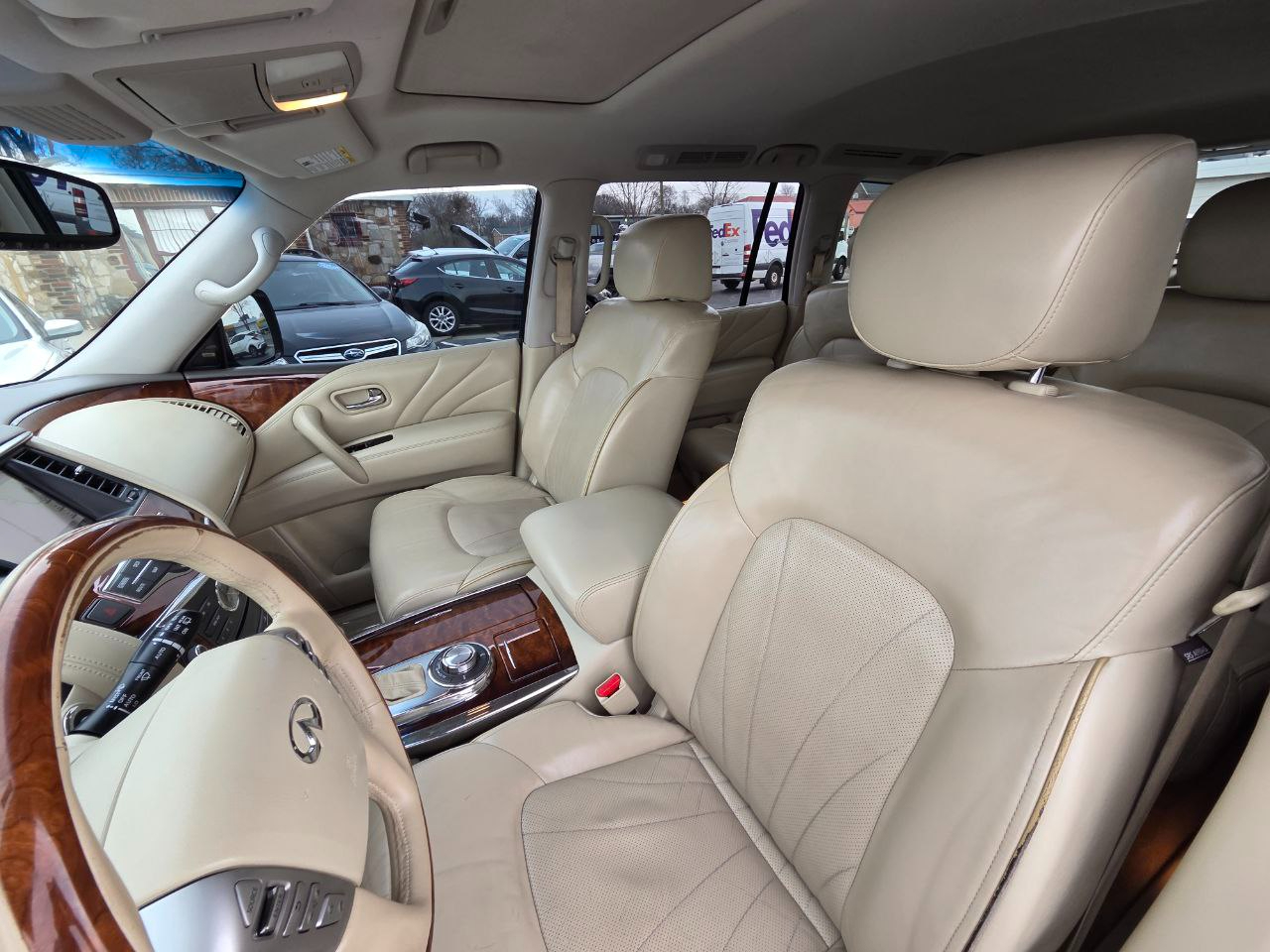 Infiniti QX80 4WD 2015