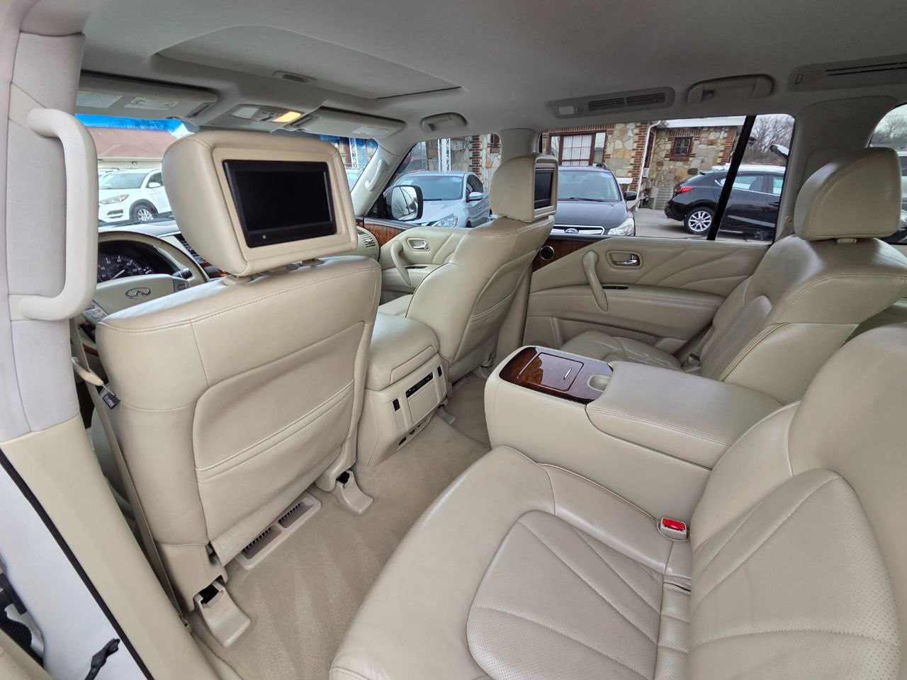 Infiniti QX80 4WD 2015