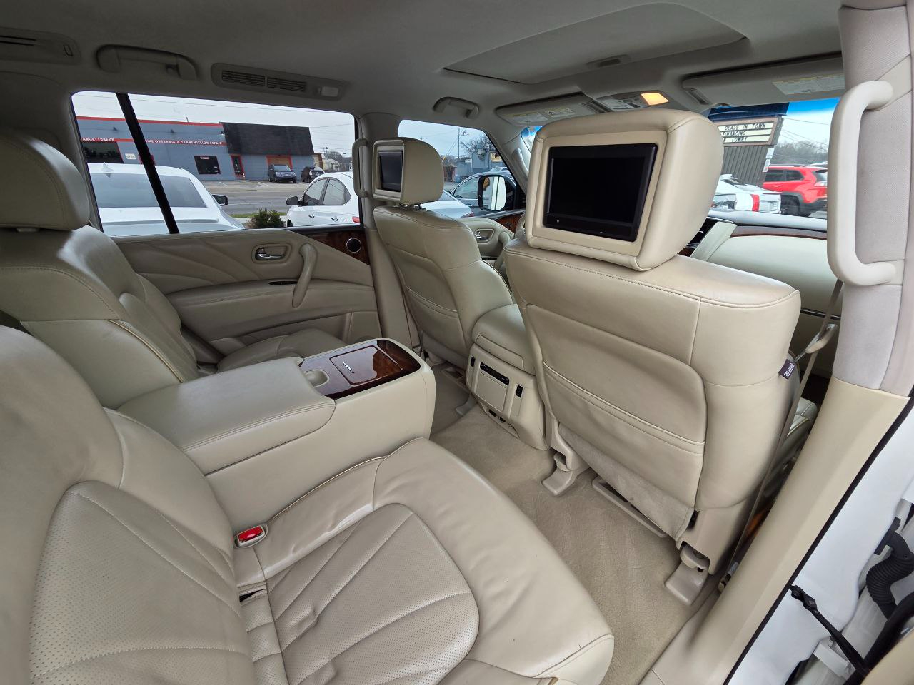 Infiniti QX80 4WD 2015